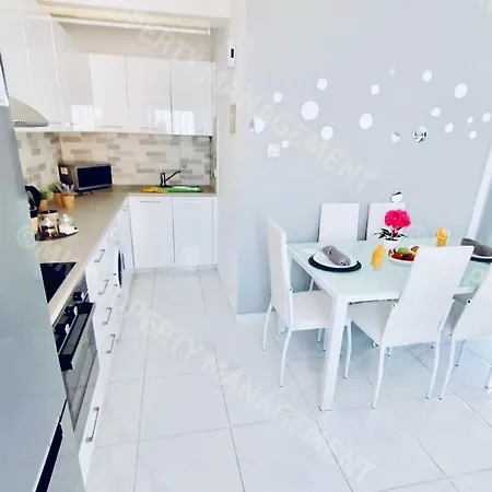 Lysia Sea-view Apartment Larnaca
